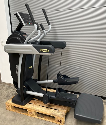 Technogym new excite 500 vario - new,